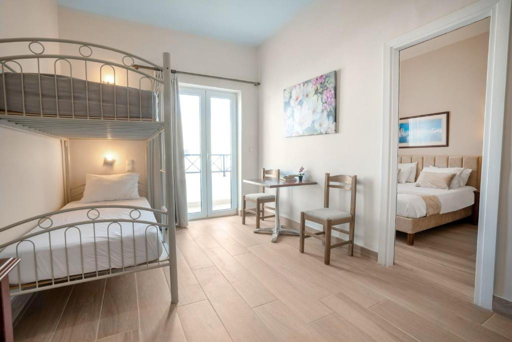 PHILOXENIA HOTEL & SPA MALIA 3*