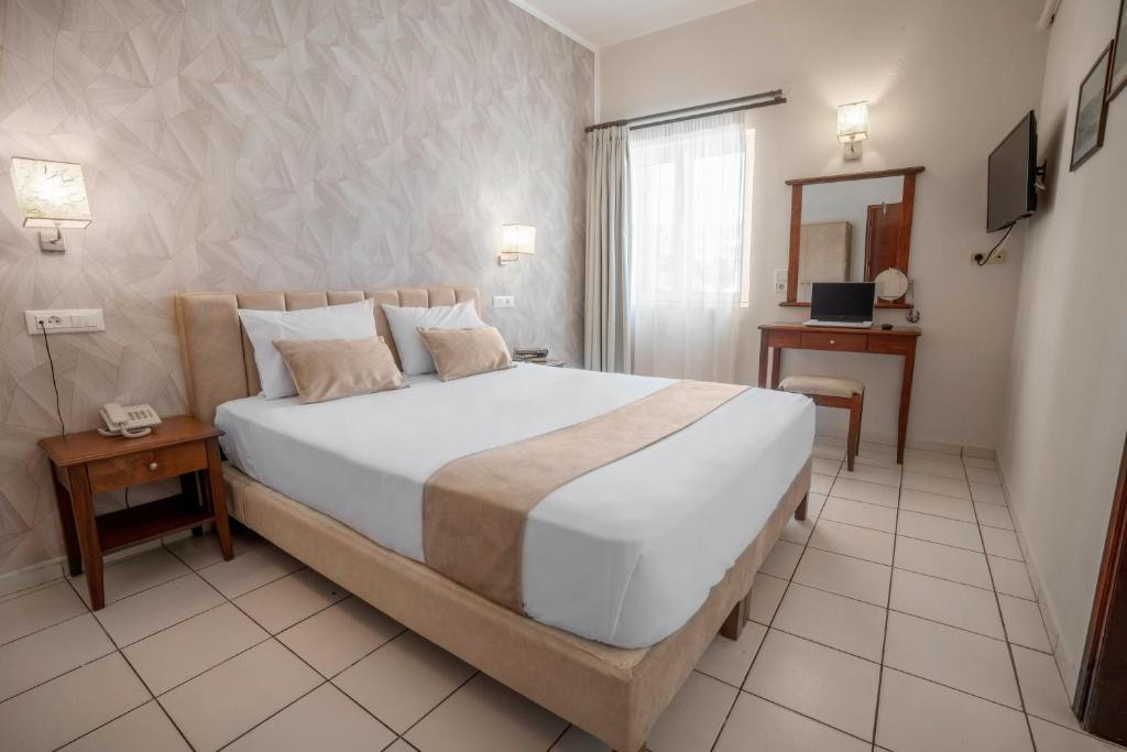 PHILOXENIA HOTEL & SPA MALIA 3*