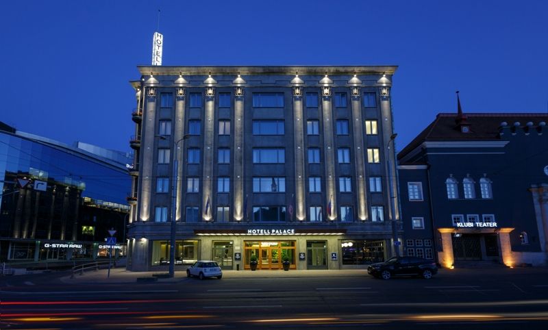 PALACE 4*