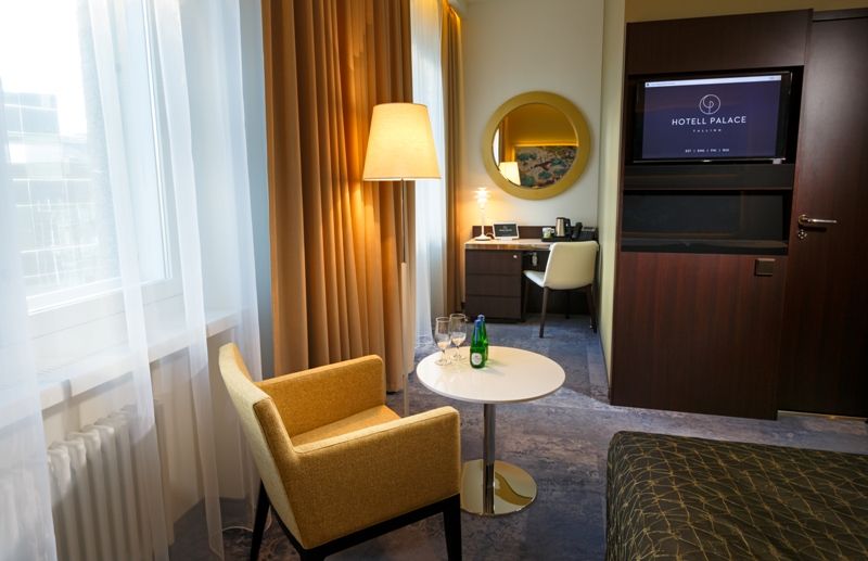 PALACE 4*