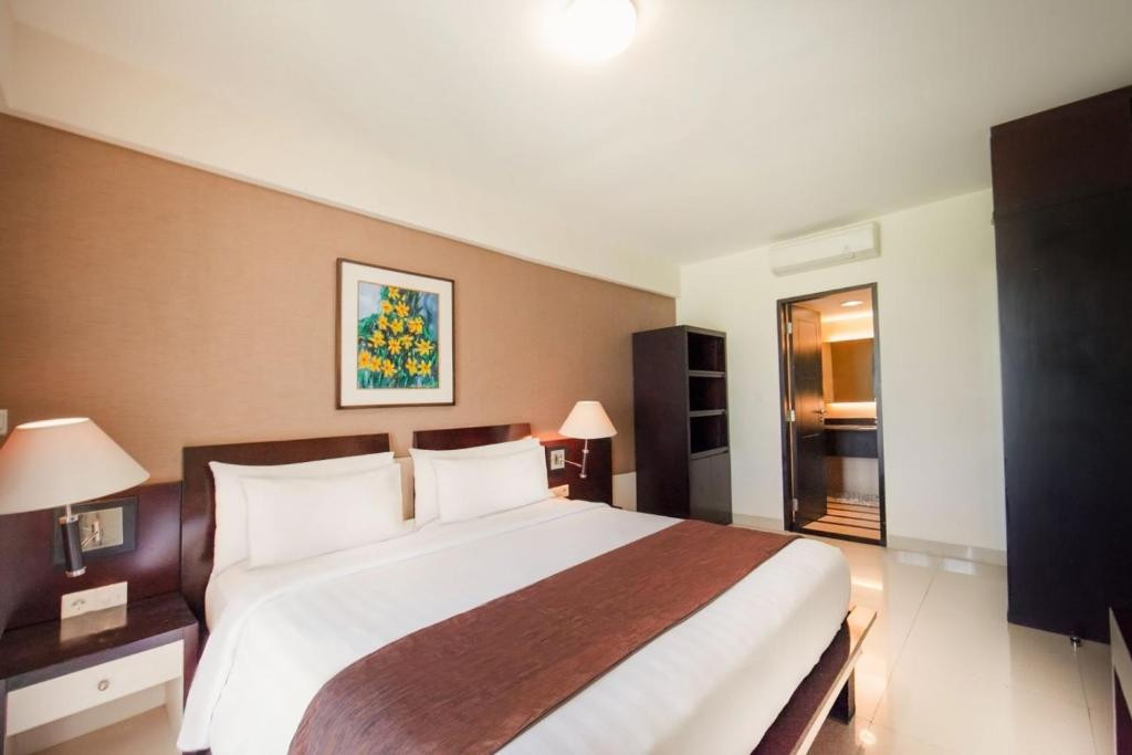 ASTON KUTA HOTEL & RESIDENCE 4*