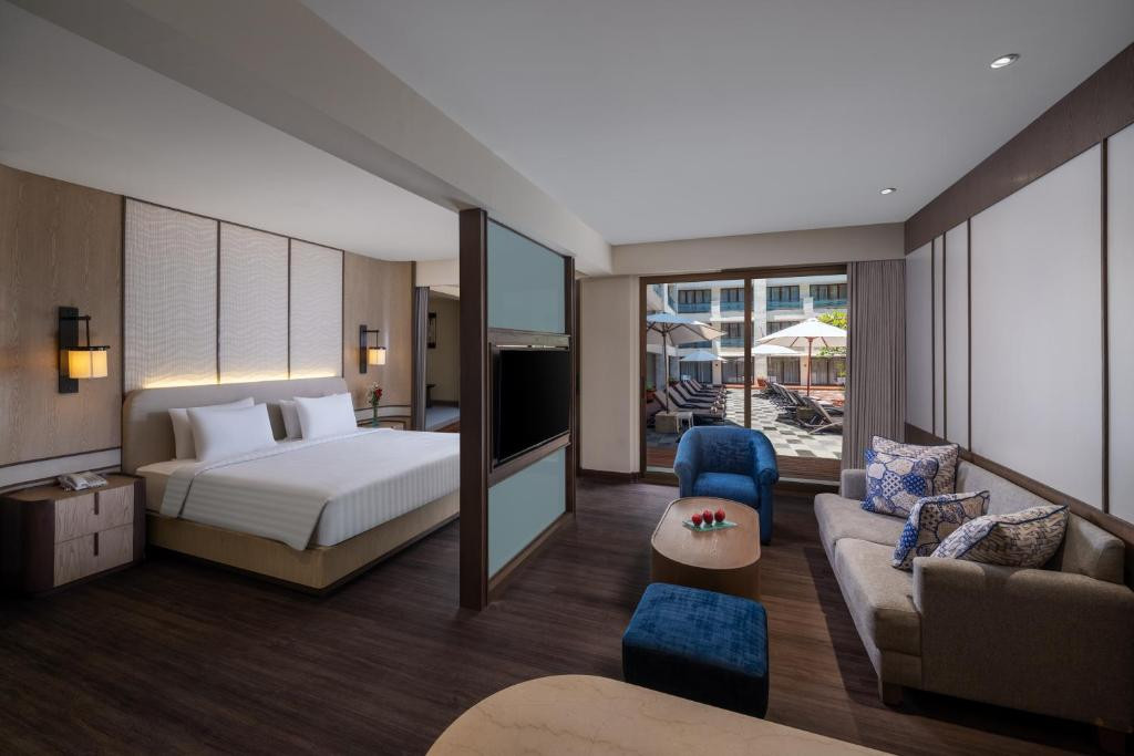 ASTON KUTA HOTEL & RESIDENCE 4*
