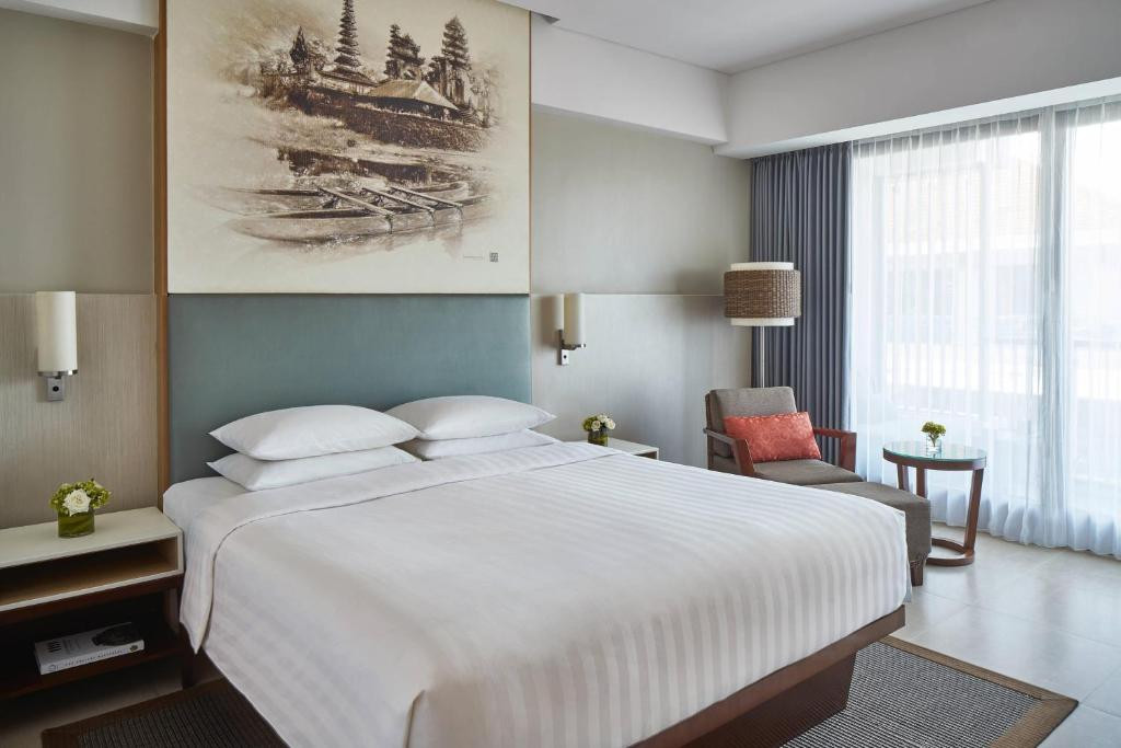 COURTYARD BY MARRIOTT BALI SEMINYAK 5*