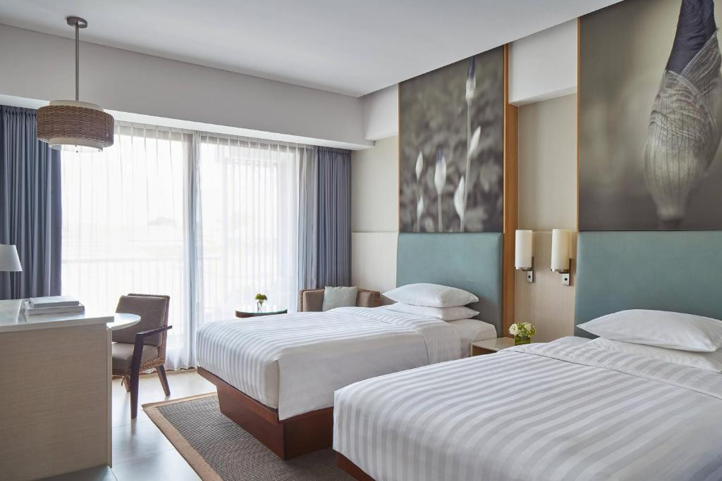 COURTYARD BY MARRIOTT BALI SEMINYAK 5*