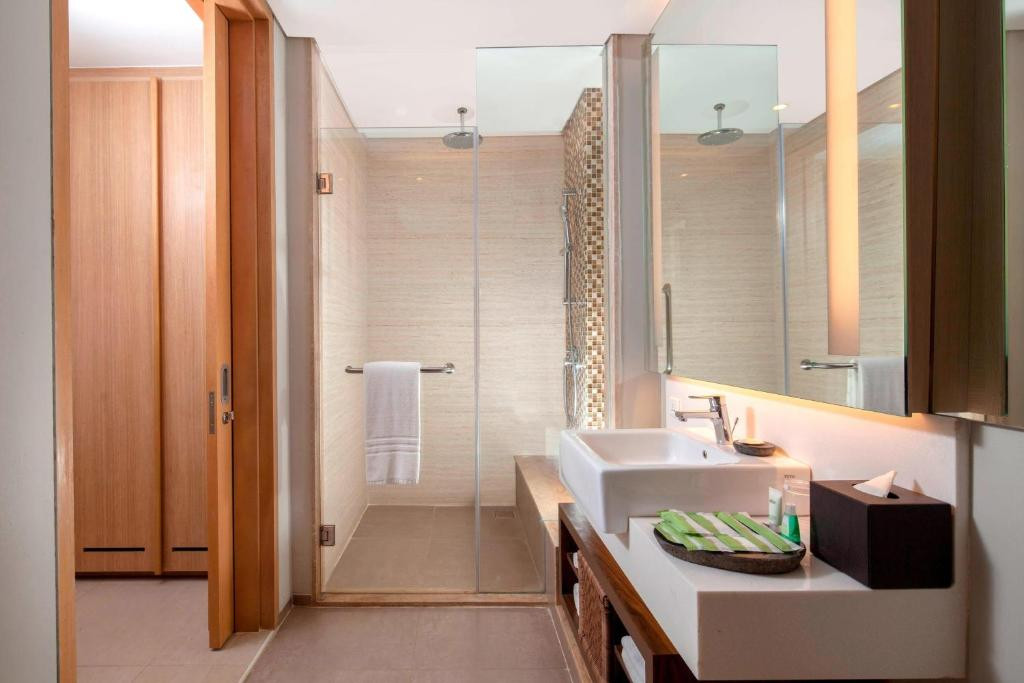 COURTYARD BY MARRIOTT BALI SEMINYAK 5*