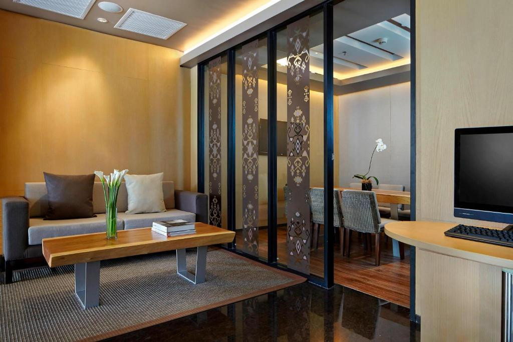 COURTYARD BY MARRIOTT BALI SEMINYAK 5*