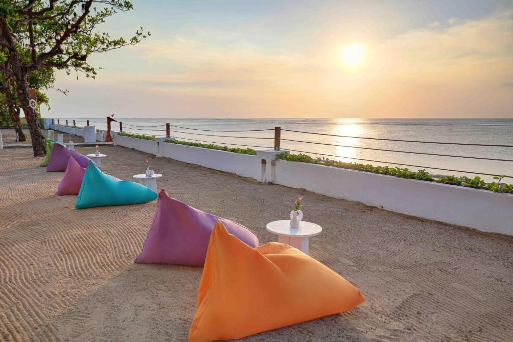 DISCOVERY KARTIKA PLAZA 5*