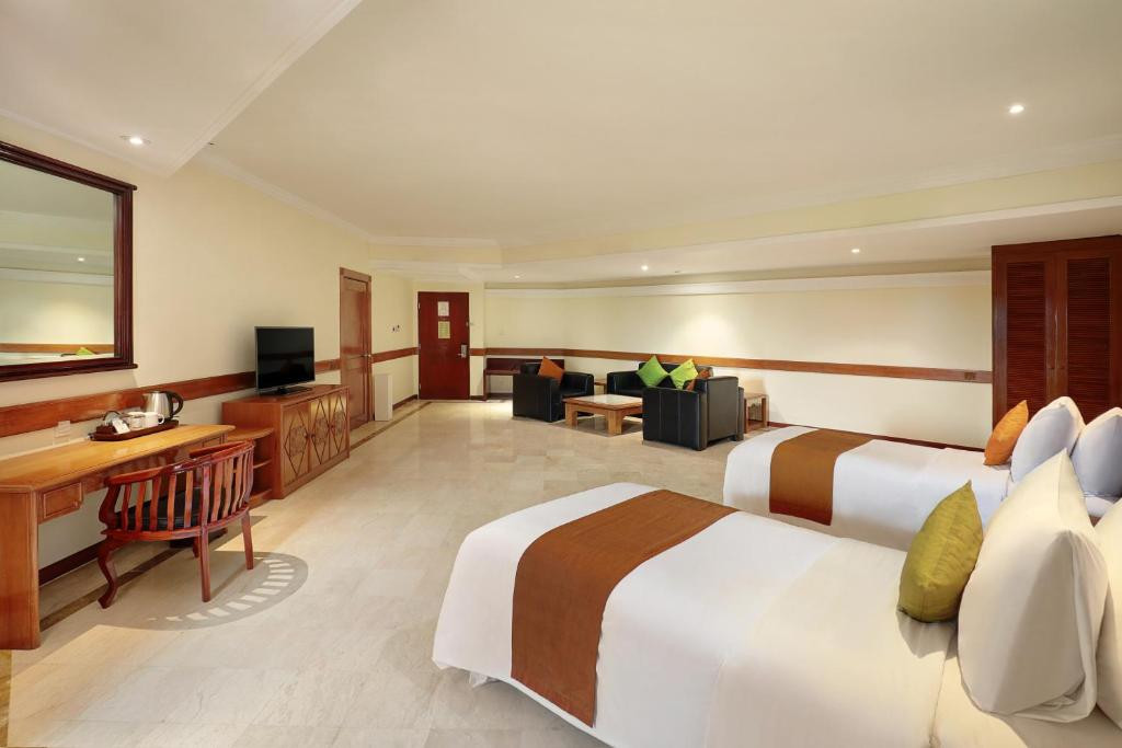 DISCOVERY KARTIKA PLAZA 5*