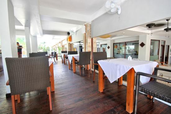 MAHARANI BEACH HOTEL 3*