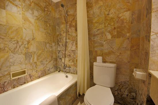 MAHARANI BEACH HOTEL 3*