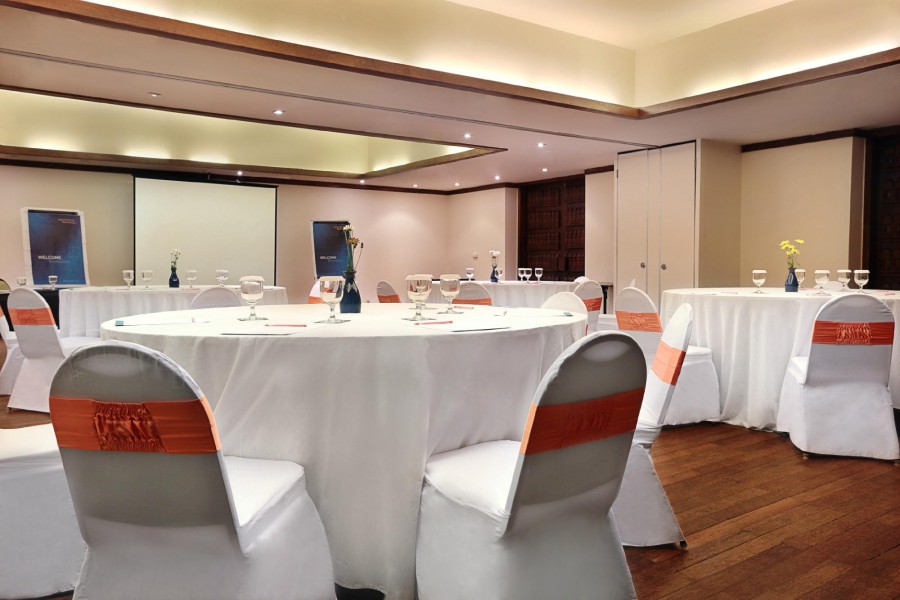 NOVOTEL LOMBOK 4*