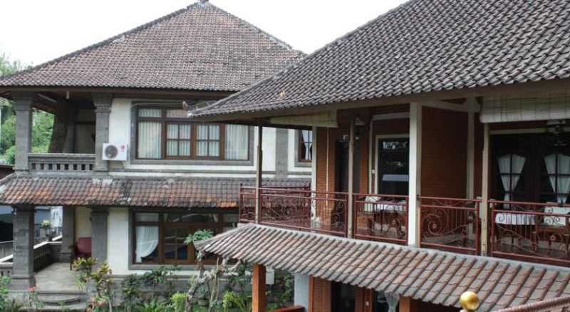 PANDE PERMAI BUNGALOWS 3*