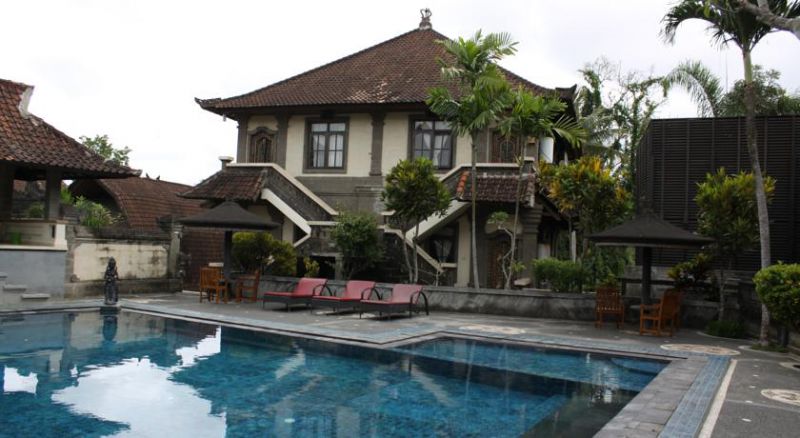PANDE PERMAI BUNGALOWS 3*