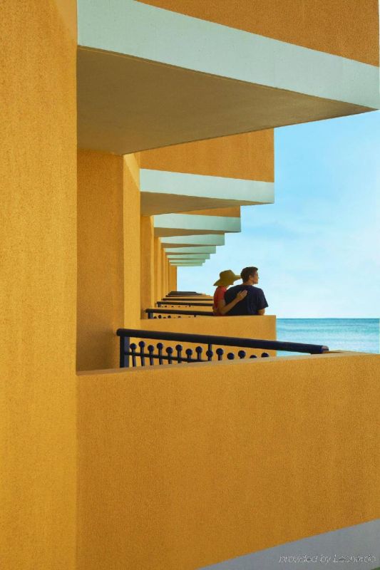 HILTON ARUBA CARIBBEAN RESORT & CASINO 4*