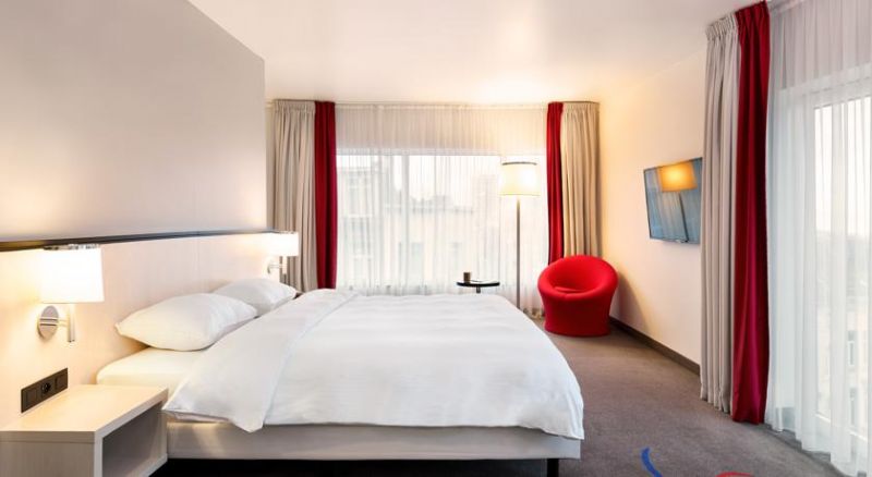 PARK INN BY RADISSON BRUSSELS MIDI 3*