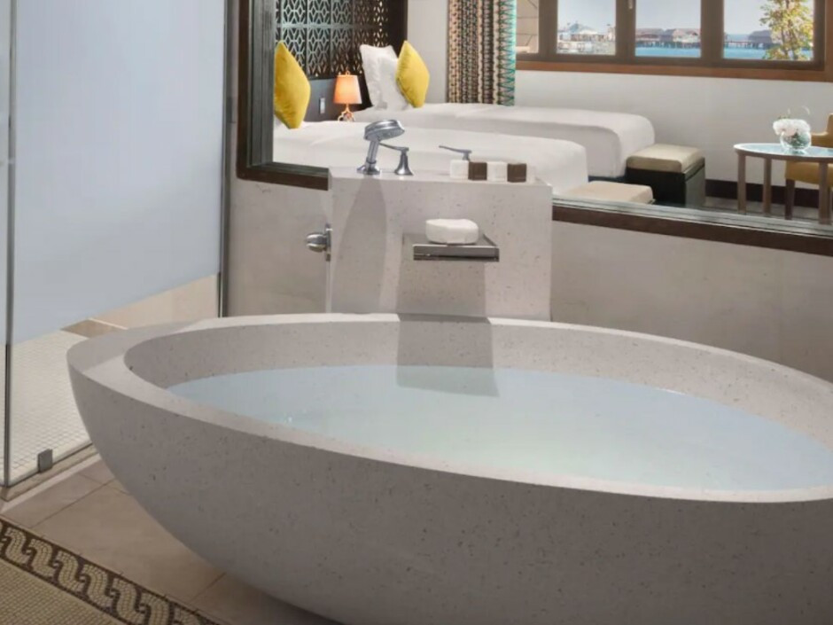 BANANA ISLAND RESORT BY ANANTARA 5*