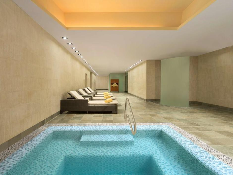 GRAND HYATT DOHA HOTEL & VILLAS 5*