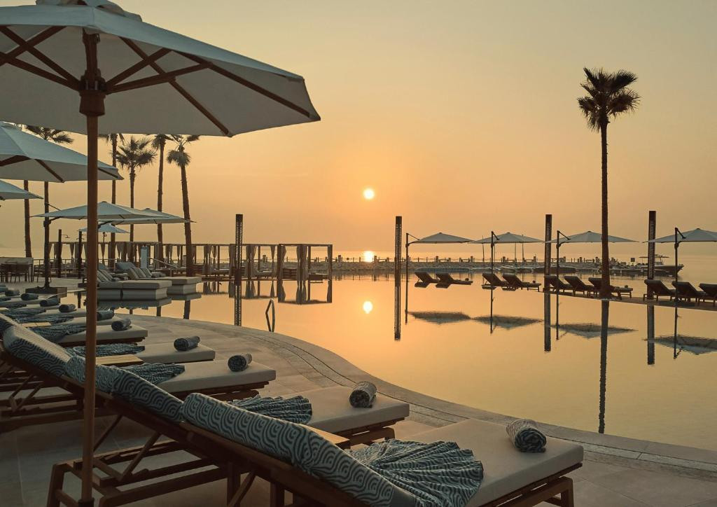 INTERCONTINENTAL DOHA BEACH & SPA 5*