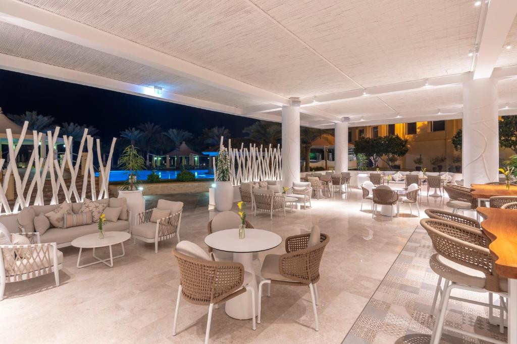 INTERCONTINENTAL DOHA BEACH & SPA 5*
