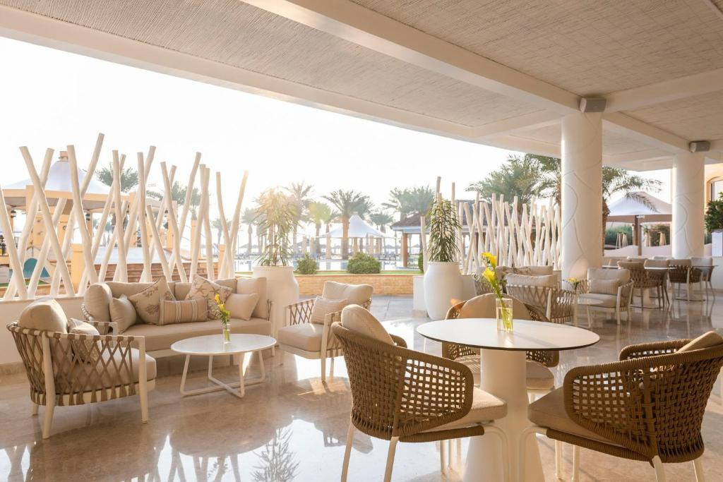 INTERCONTINENTAL DOHA BEACH & SPA 5*