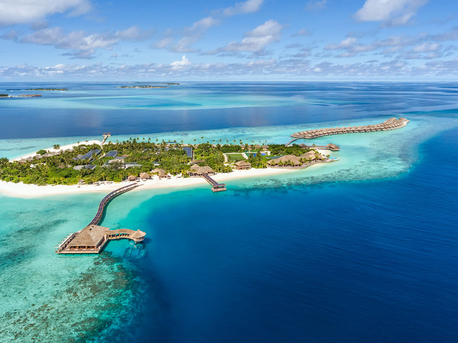 HURAWALHI ISLAND RESORT 5*