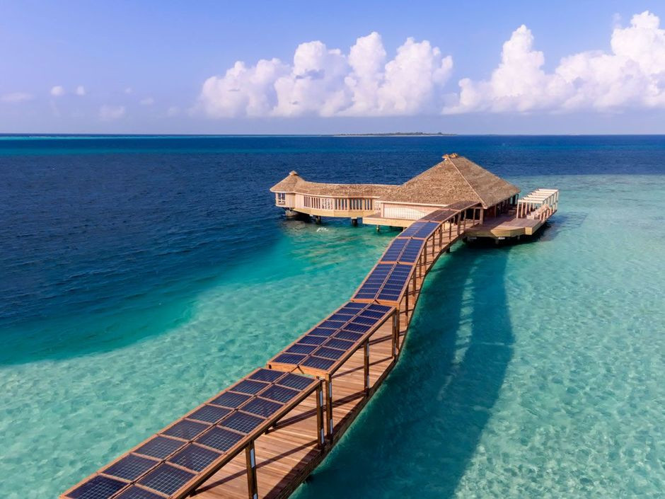 HURAWALHI ISLAND RESORT 5*