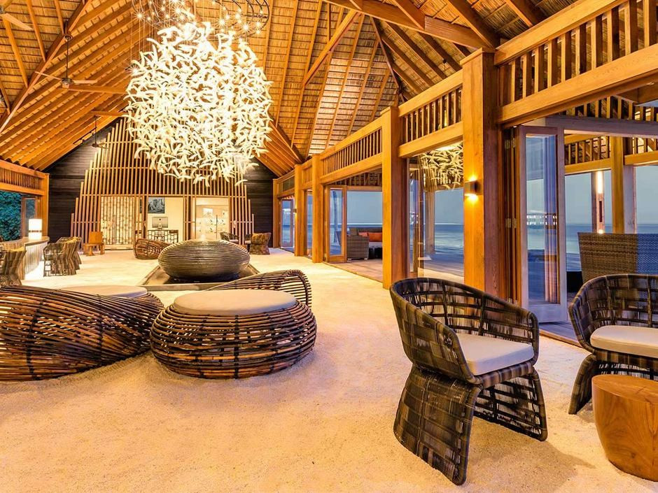 HURAWALHI ISLAND RESORT 5*