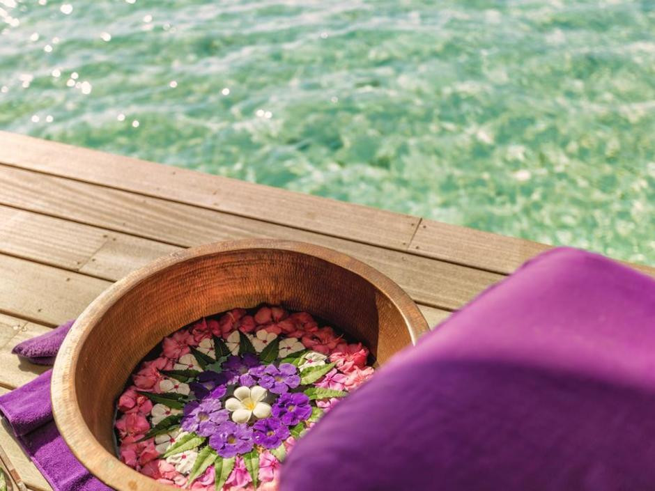HURAWALHI ISLAND RESORT 5*