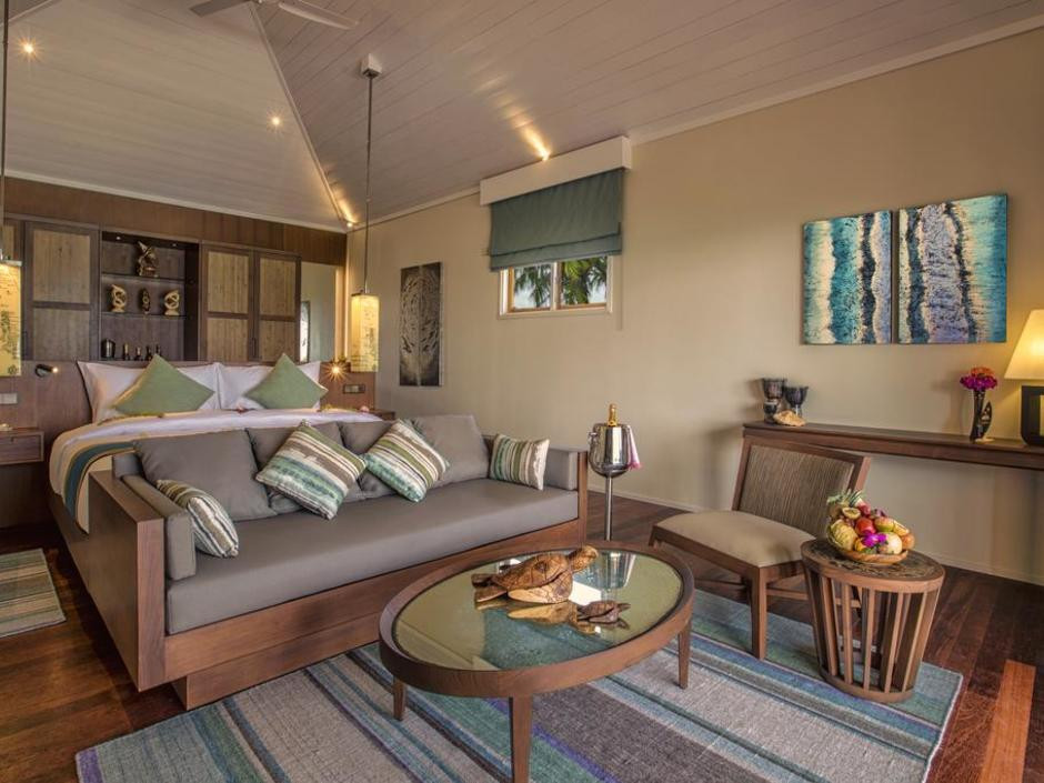 HURAWALHI ISLAND RESORT 5*