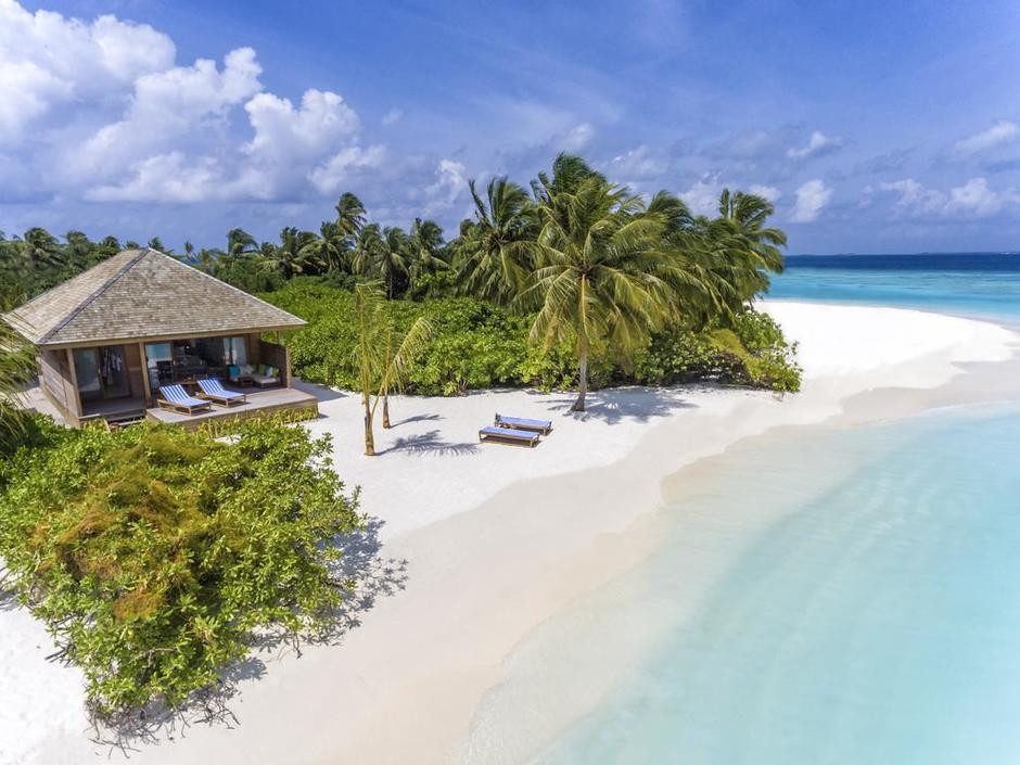 HURAWALHI ISLAND RESORT 5*