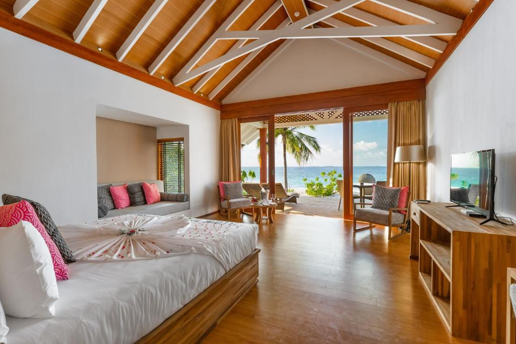 KUDAFUSHI RESORT & SPA 5*