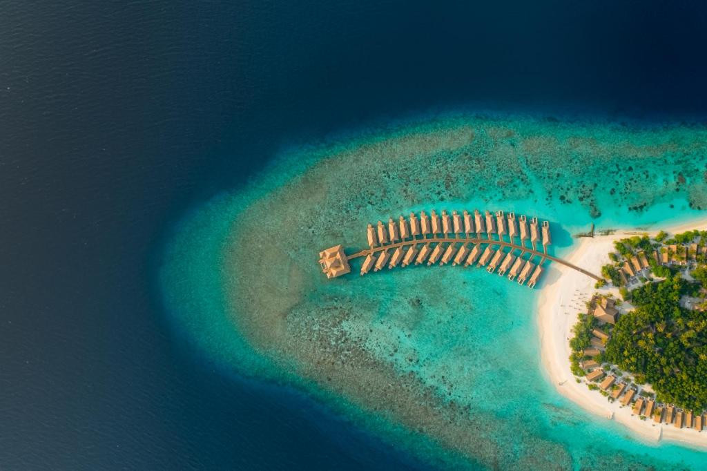 KUDAFUSHI RESORT & SPA 5*