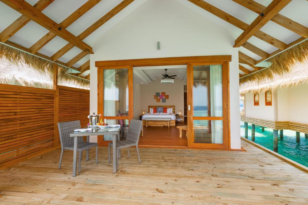KUDAFUSHI RESORT & SPA 5*