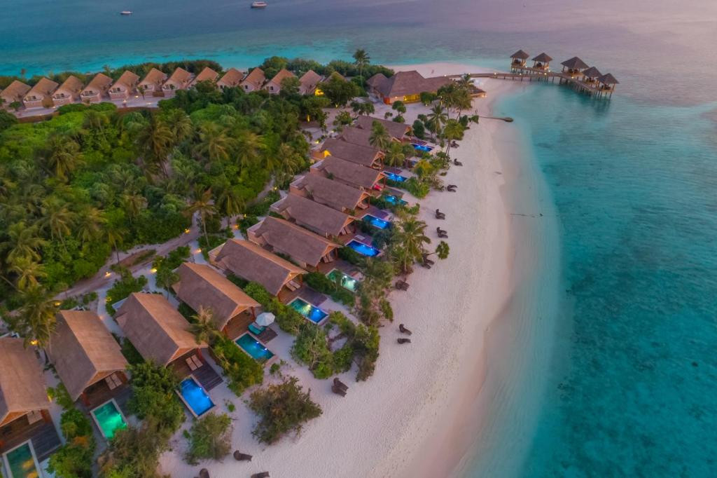 KUDAFUSHI RESORT & SPA 5*