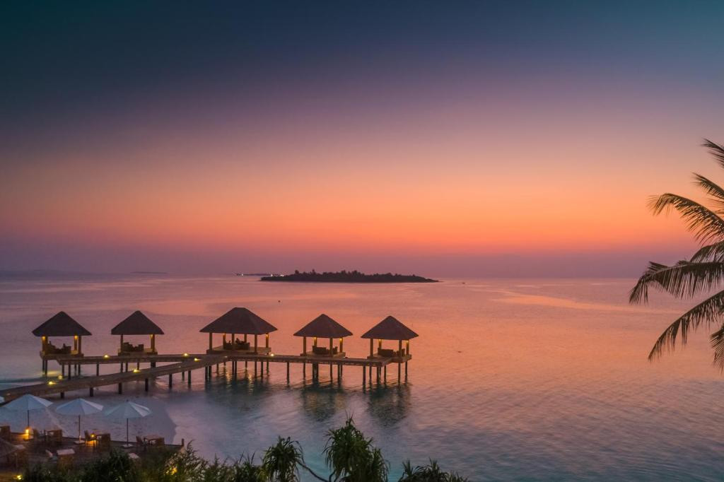 KUDAFUSHI RESORT & SPA 5*