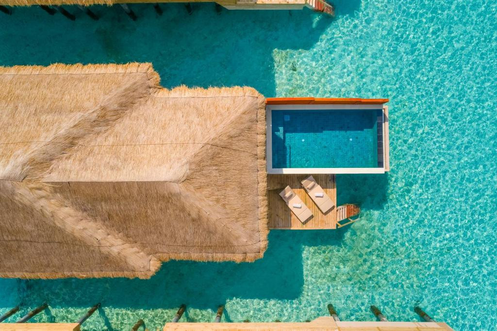 KUDAFUSHI RESORT & SPA 5*