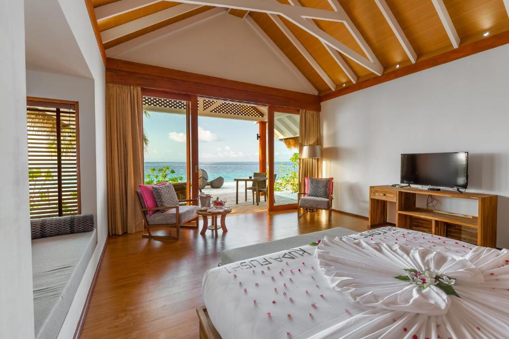 KUDAFUSHI RESORT & SPA 5*