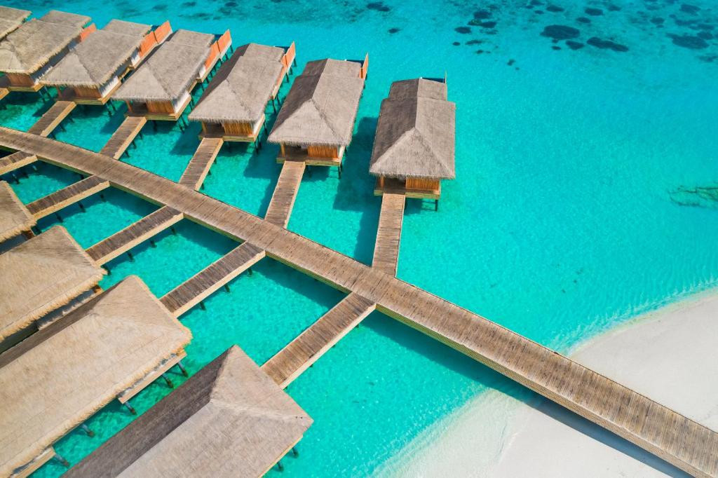 KUDAFUSHI RESORT & SPA 5*