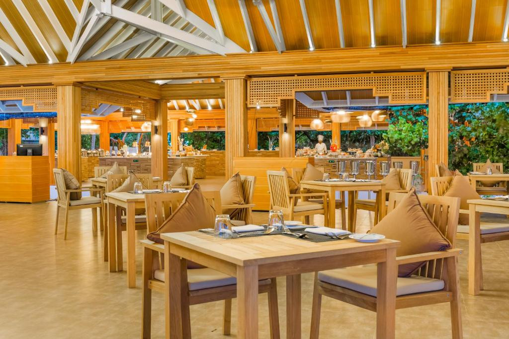 KUDAFUSHI RESORT & SPA 5*