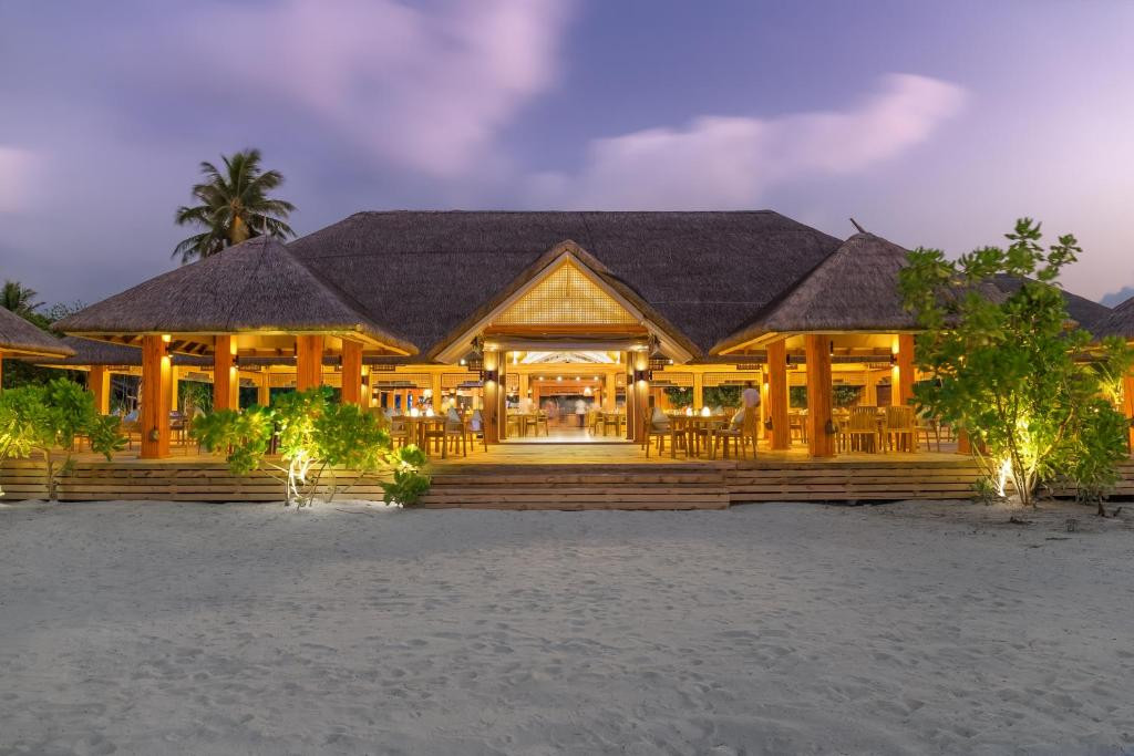 KUDAFUSHI RESORT & SPA 5*