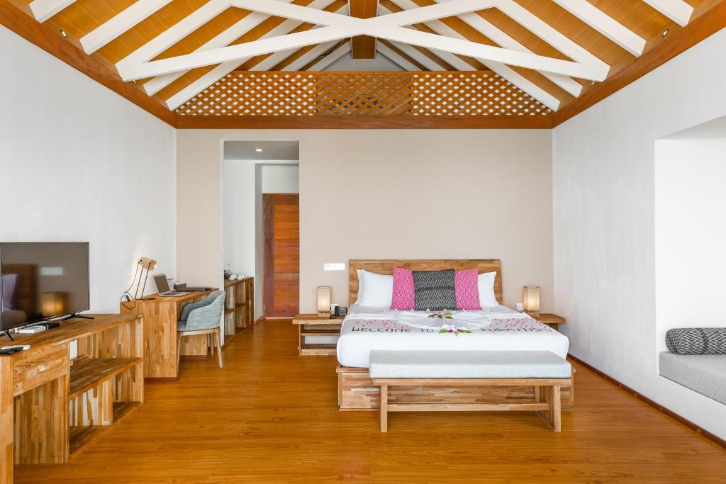 KUDAFUSHI RESORT & SPA 5*