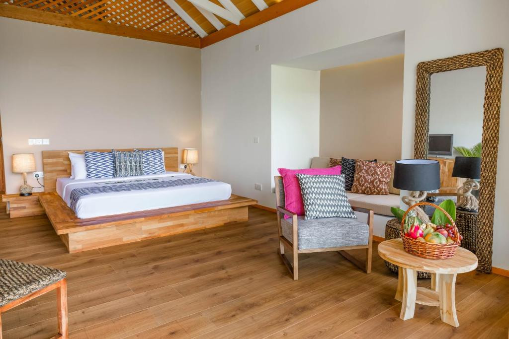 KUDAFUSHI RESORT & SPA 5*