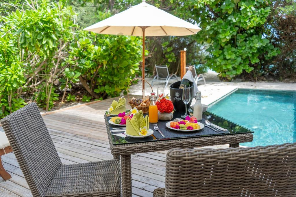 KUDAFUSHI RESORT & SPA 5*