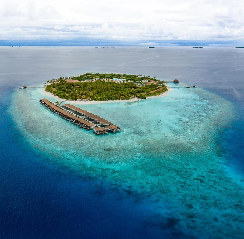 REETHI FARU RESORT 4*