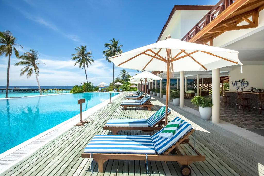 REETHI FARU RESORT 4*