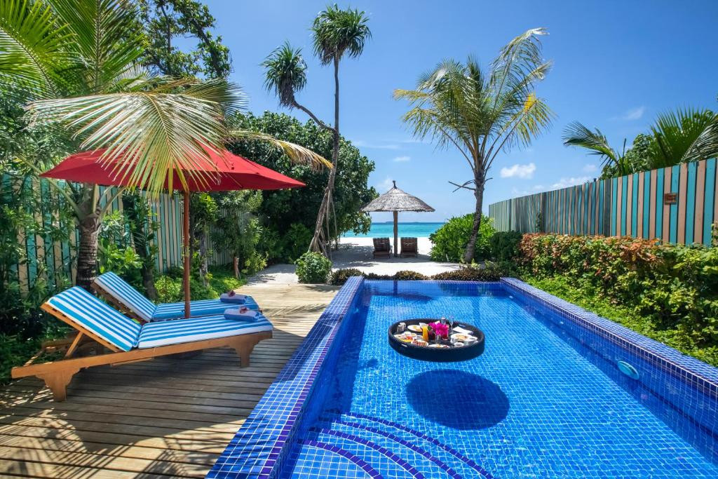 REETHI FARU RESORT 4*
