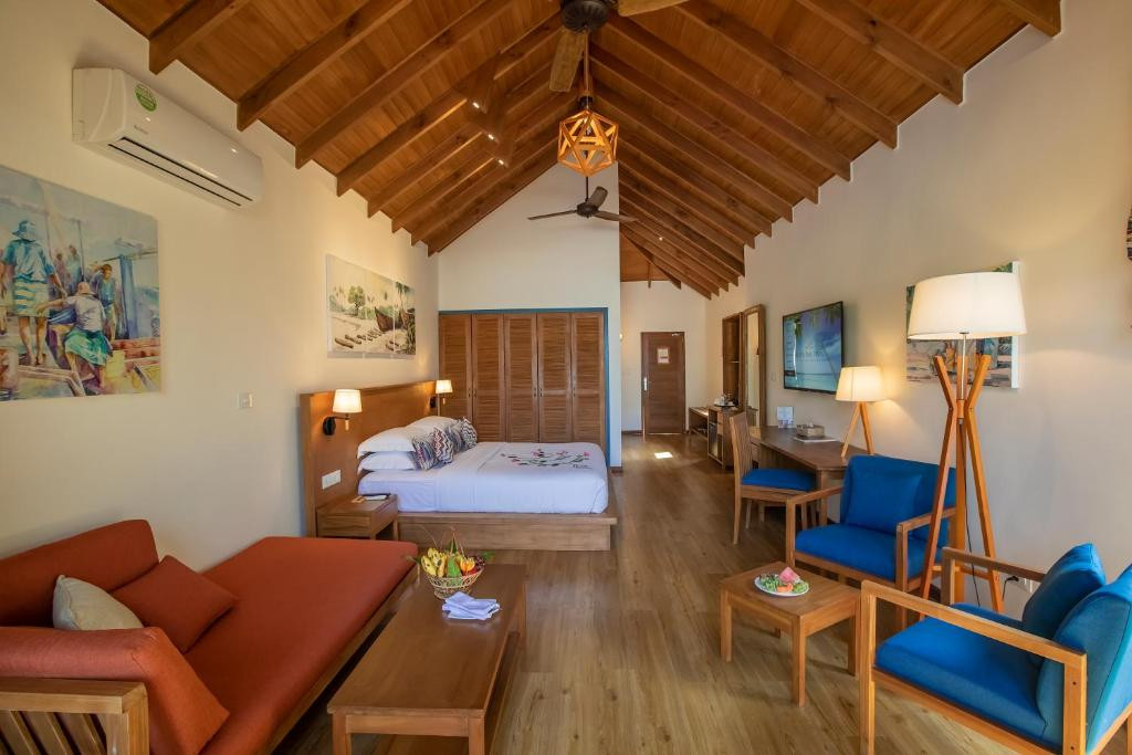 REETHI FARU RESORT 4*