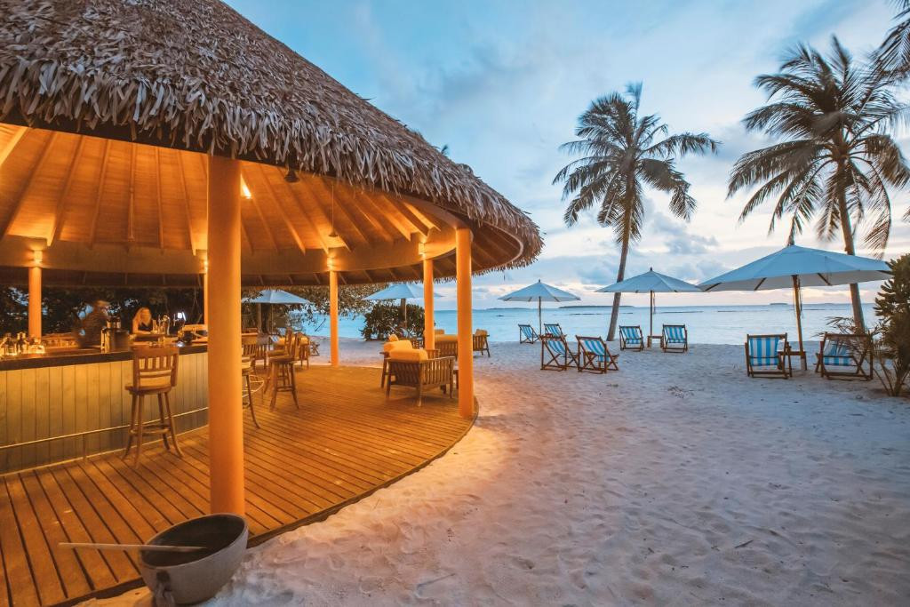 REETHI FARU RESORT 4*