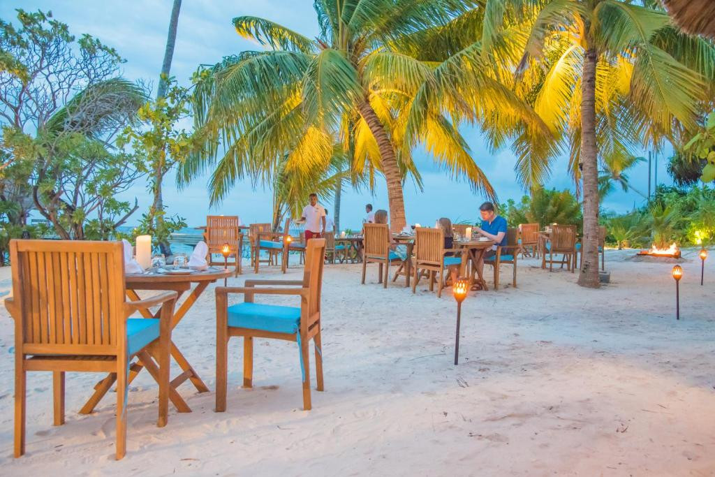REETHI FARU RESORT 4*