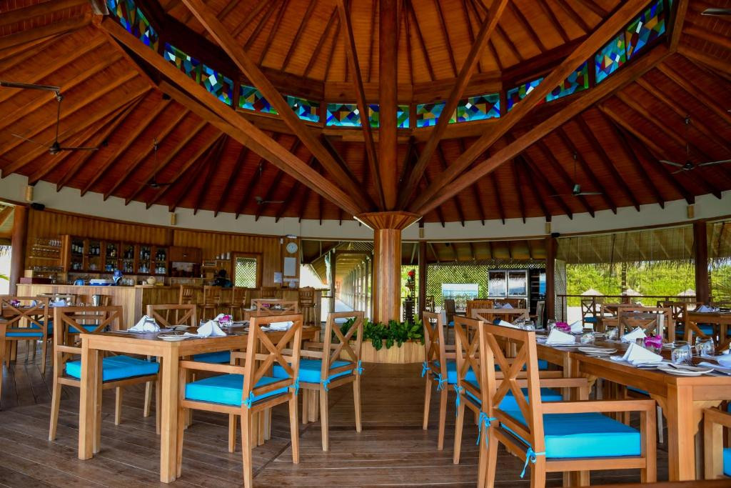 REETHI FARU RESORT 4*